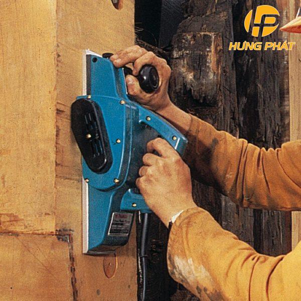 Máy cân mực laze Makita SK104Z