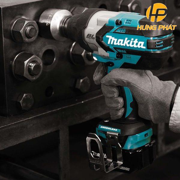 Máy siết bu lông dùng pin  Makita DTW1002Z (không kèm pin sạc)