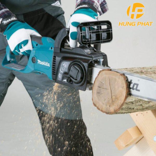 Máy cưa xích Makita UC4551A