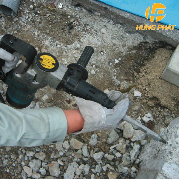 Máy đục bê tông Makita HM0810TA