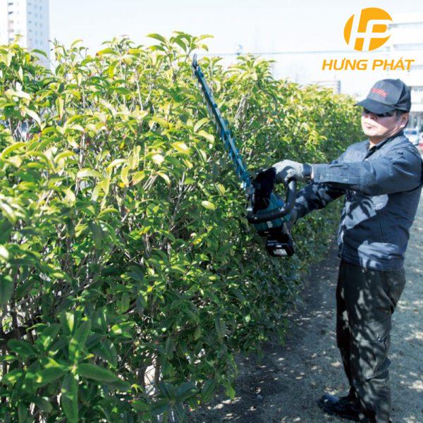 Máy cắt tỉa hàng rào dùng pin Makita DUH602RT (Sạc nhanh(DC18RC), pin 5.0Ah(BL1850B))