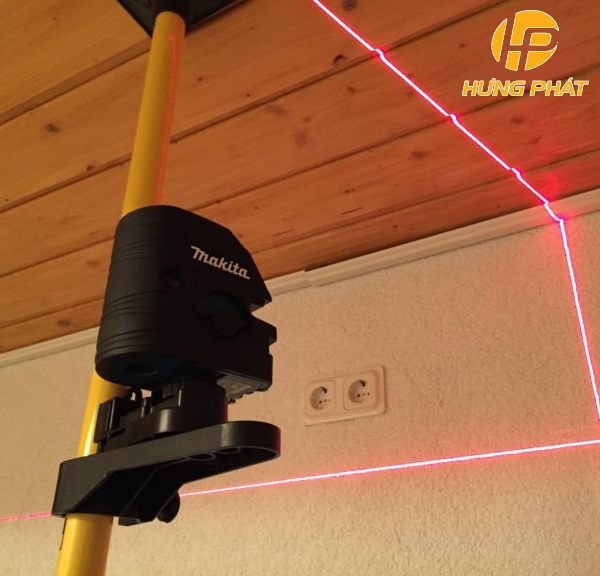 MÁY CÂN MỰC LASER SK103PZ  (không kèm pin sạc)