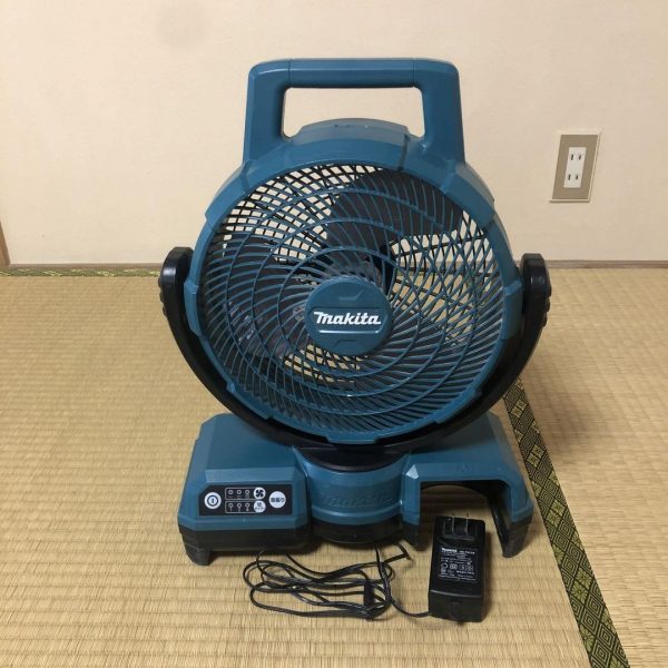 Quạt dùng pin và điện Makita CF003GZ (450MM/40V MAX/18V/AC)