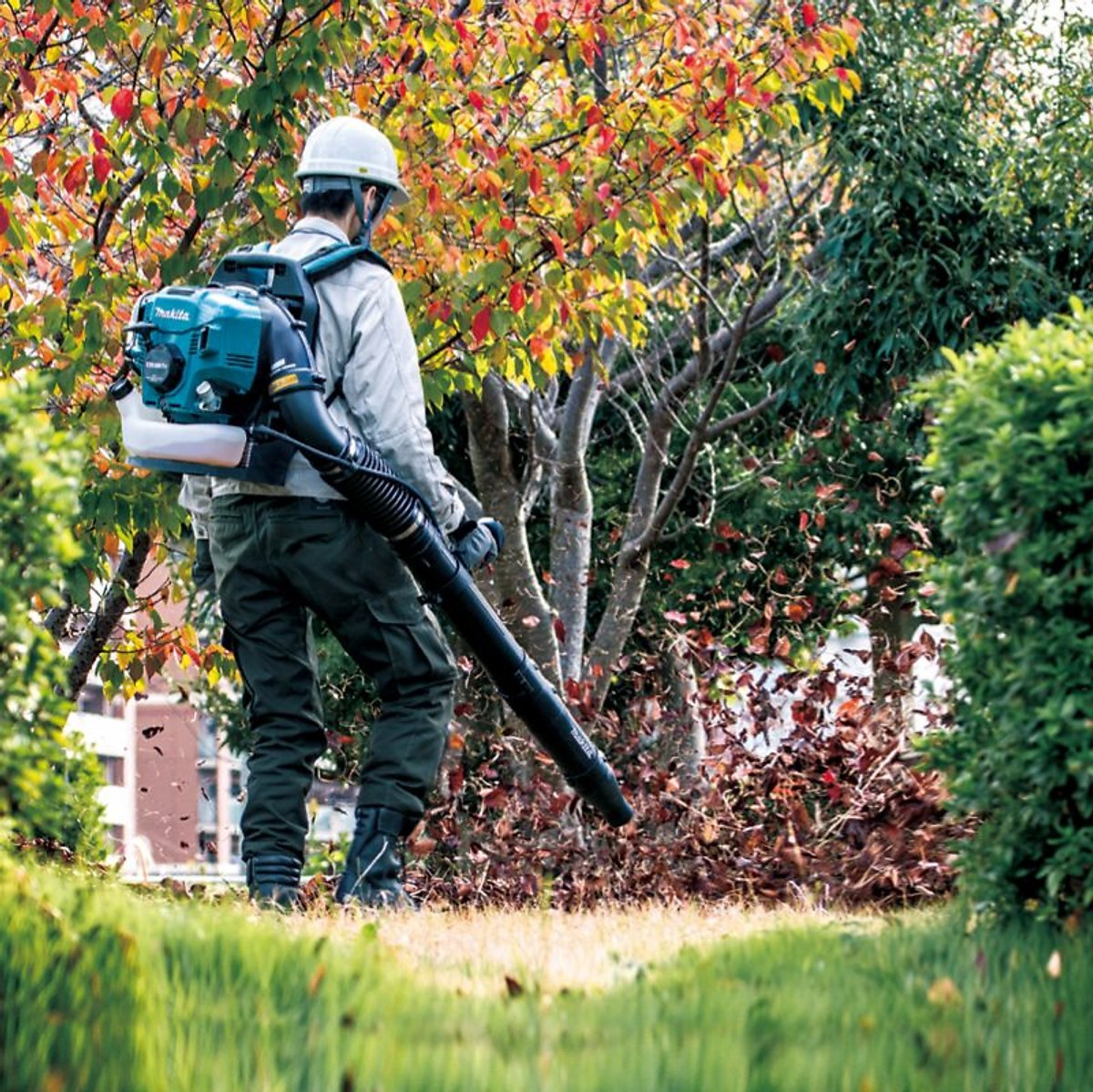 Máy thổi chạy xăng Makita EB7660TH Máy thổi chạy xăng Makita EB7660TH